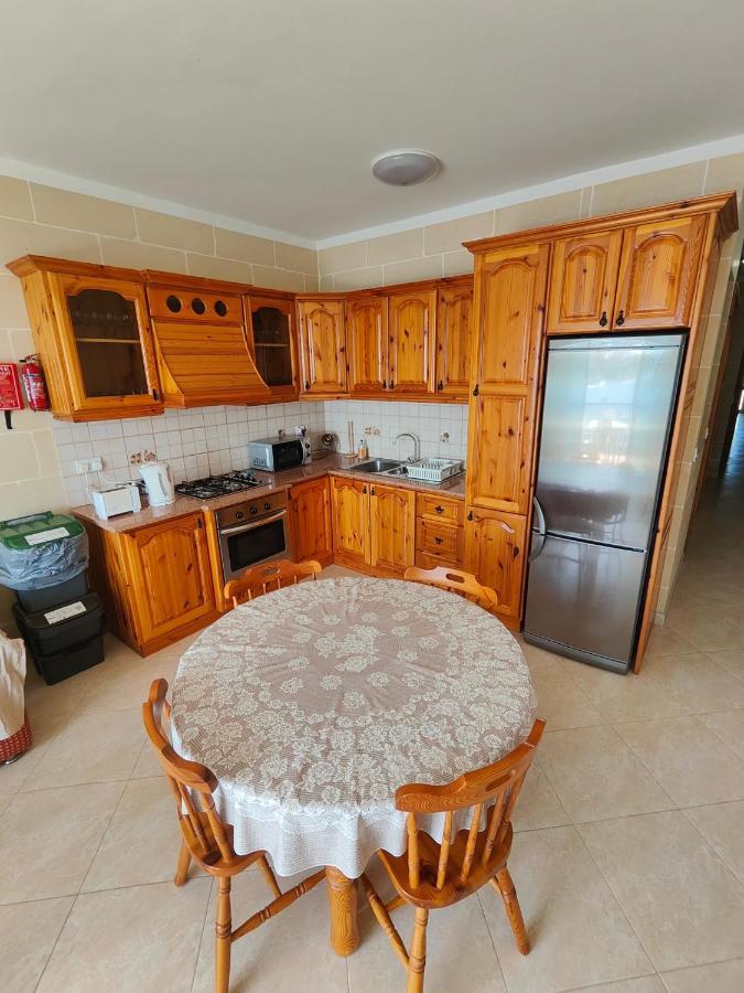 Seaview Apartment Zebbug  Екстер'єр фото