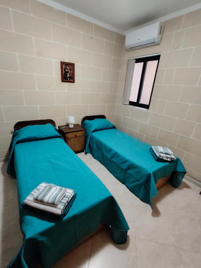 Seaview Apartment Zebbug  Екстер'єр фото